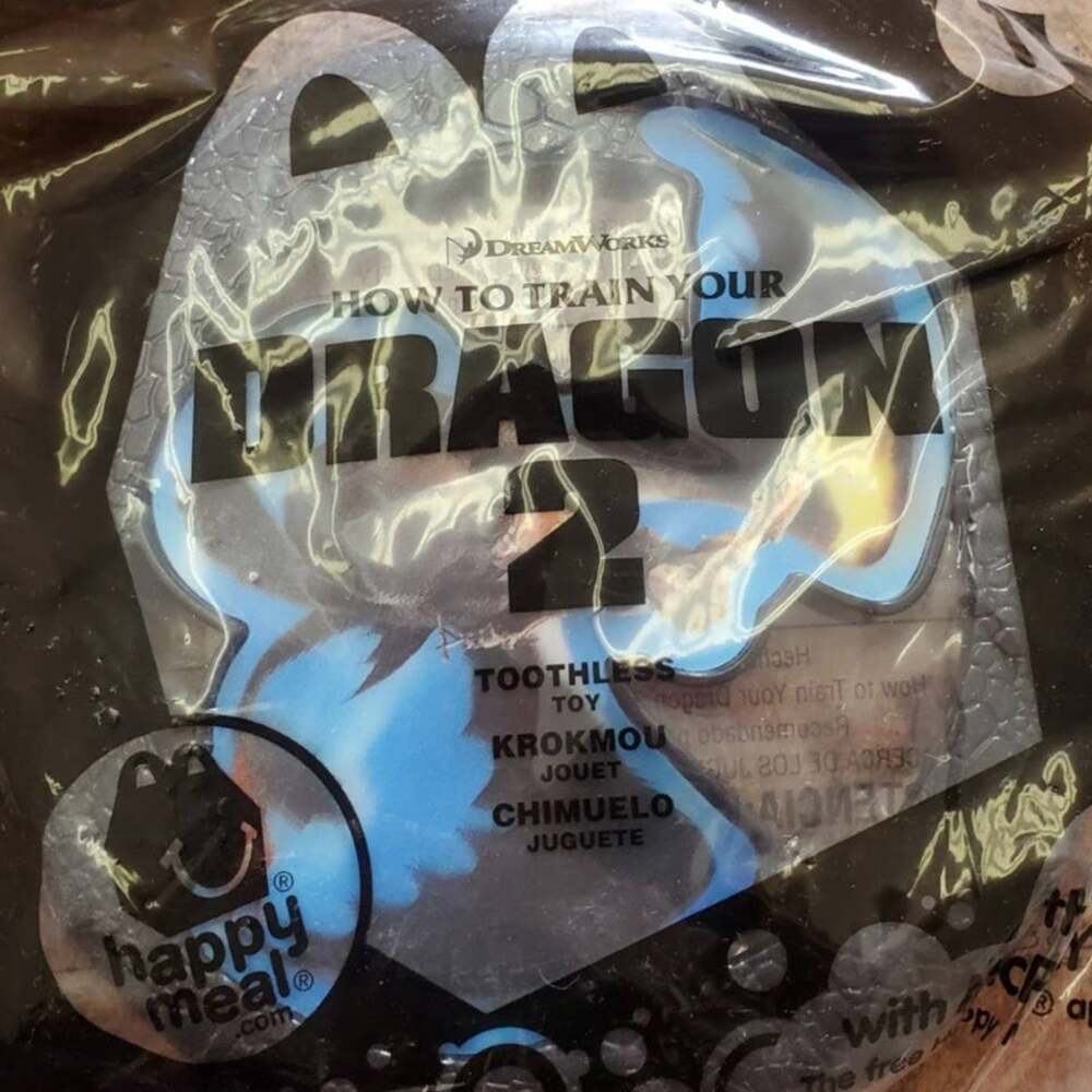2014 McDonalds How to Train Your Dragon 2 Toothless Flying Disc New